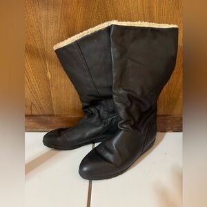 Cozy Black Women's Winter Boots